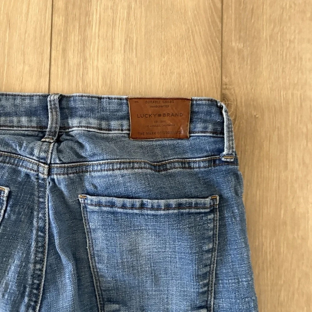 Lucky Brand Women's Hayden Crop Jeans Size 6 / 28 Mid Rise Blue Stretch Denim